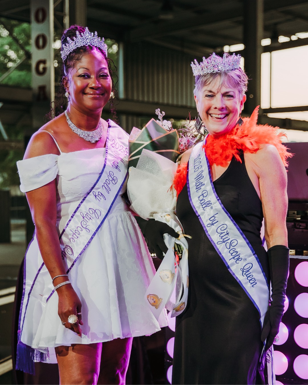 One queen passing the crown to the next! 👑
Our 2025 Moth Ball® by CityScope® Queen had the honor of crowning our 2026 winner, and we’re still not over this sweet full-circle moment. Congratulations to Queen Lissa! 💜
𝐀 𝐒𝐩𝐞𝐜𝐢𝐚𝐥 𝐓𝐡𝐚𝐧𝐤 𝐘𝐨𝐮 𝐭𝐨 𝐎𝐮𝐫 𝐀𝐦𝐚𝐳𝐢𝐧𝐠 𝐒𝐩𝐨𝐧𝐬𝐨𝐫𝐬!
@first_horizon | @athens_chattanooga | Brewer Media Group | @rubyfallscave | @healthscopemagazine | @cmcdigitalsmartmarketing | Chattanooga Heart Institute | @saintsalon.chatt | @brodyjewelers | @theedwinhotel | Pinnacle Financial Partners | @lotuscenterforwomen | @medicaremisty | @southerninsurance | @foxandfernstyle | @the_pelvicmethod | @elevate.behavior | @fivewitsbrewing | @englandinjurylaw | @epbchattanooga | @canap_423 | @willandroseevents | @ssabeautybar | @cleanyourdirtyface | @cocacolaunited | @newschannelnine
𝟐𝟎𝟐𝟔 𝐁𝐞𝐧𝐞𝐟𝐢𝐜𝐢𝐚𝐫𝐲: @downsideupinc